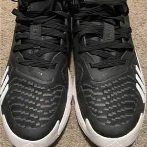 Donovan Mitchell 4s. Men’s size 11